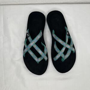 Teva Olowahu Green Slip On Sandals Size US 8, bohemian, hippie, colorful, resort
